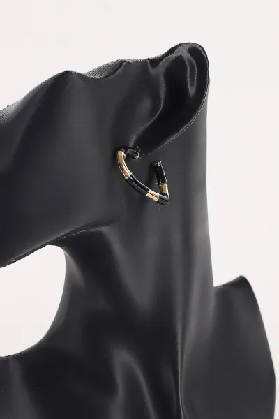 Siyah Yarı Mineli Gold Detaylı Kalp Model Küpe 368780