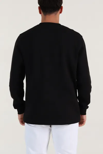 Siyah Yazı Detaylı Bisiklet Yaka Erkek Sweatshirt 396926
