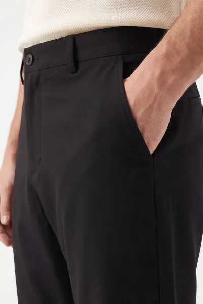 Siyah Regular Fit Cep Detaylı Erkek Pantolon 493151