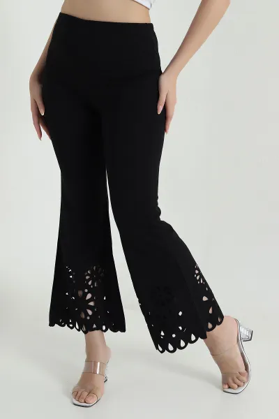 Siyah Yüksek Bel Lazer Çiçek Kesim Krep Pantolon 471007