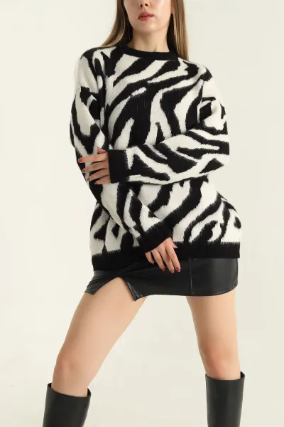 Siyah Zebra Desen Triko Bayan Kazak 303531