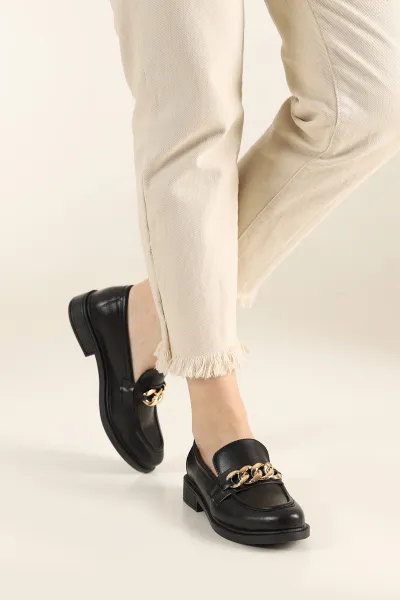 Siyah Zincir Toka Detay Loafer Ayakkabı 250111