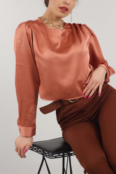 somon-yakasi-pileli-saten-bluz-153358