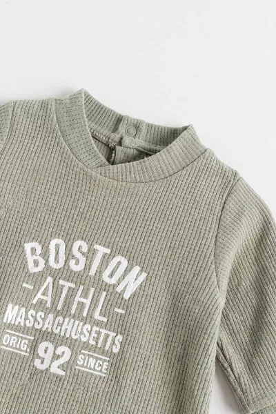 Su Yeşili (0-9 Ay)  Boston Nakışlı Waffle Kumaş Çıtçıtlı Şapkalı Erkek Bebek Tulum 486944