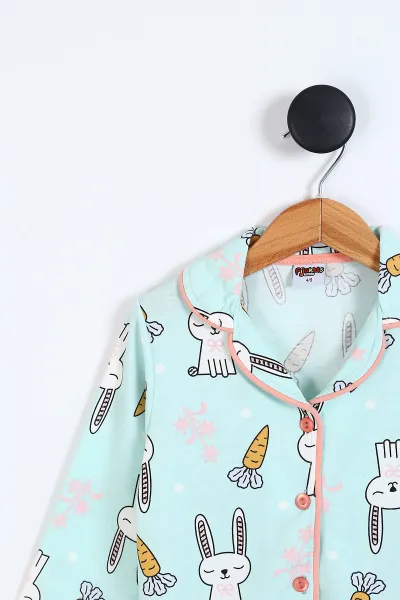 Su Yeşili (4-12 Yaş) Tavşan Baskılı Ön Düğmeli Göz Bandı Detaylı Kız Çocuk Pijama Takım 337919