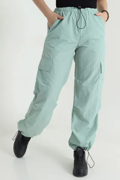 Su Yeşili Kargo Cep Paraşüt Kumaş Kadın Pantolon 467964