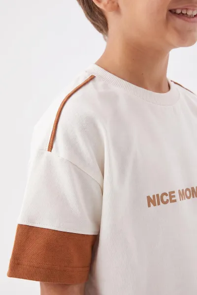 Taba (7-12 Yaş) Nice Moments Baskılı Garnili  Cepli Şortlu  Erkek Çocuk Yazlık Takım 470079