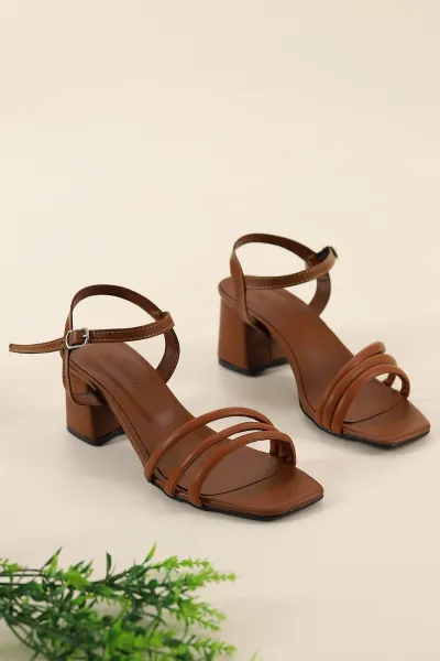 Taba Çapraz Bantlı Topuklu Sandalet 333479