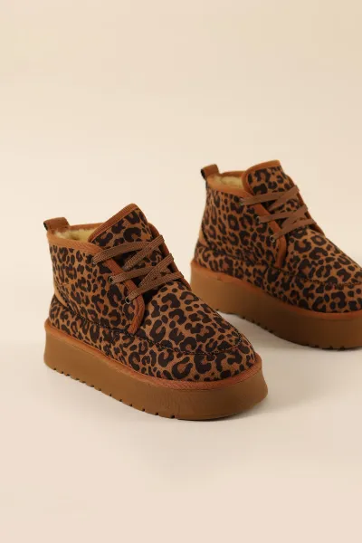 Taba Süet Leopar Desenli Kalın Tabanlı İçi Tüylü Bağcıklı Kadın Bot 316610