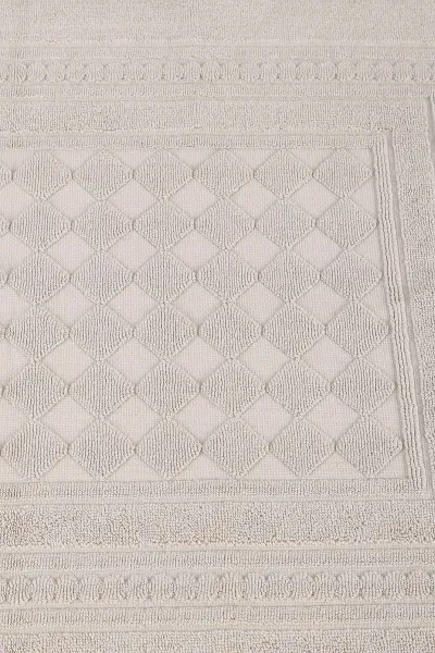 Taş 50x70 Cm Piramit Desenli Jakarlı Ayak Havlusu 448891