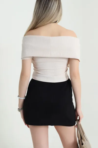 Taş Broşlıu Madonna Yaka Kadın Bluz 466484
