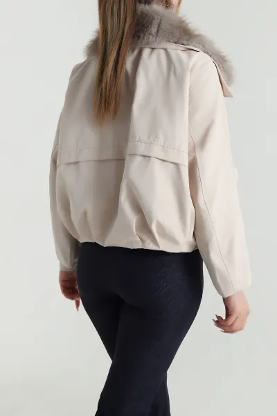 Taş Yakası Kürklü Kadın Mont 490417