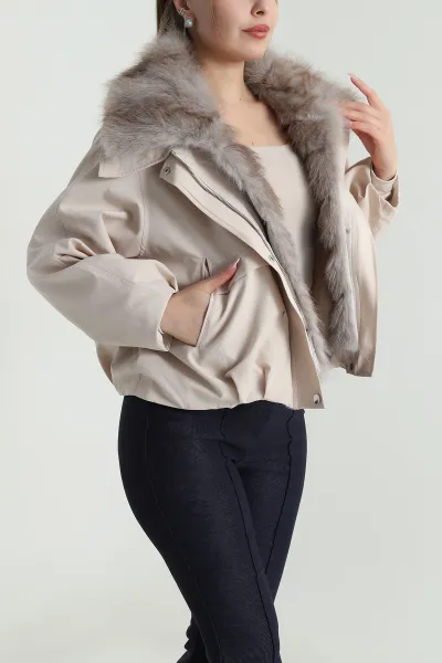 Taş Yakası Kürklü Kadın Mont 490417