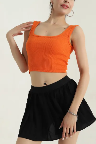 Turuncu Kare Yaka Crop Atlet 378188