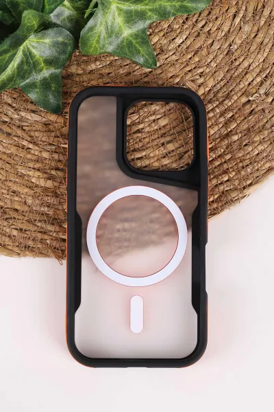 Turuncu TeknoCase İphone 16 Pro Uyumlu Matte Guard Serisi Lens Korumalı Silikon Telefon Kılıfı 472478