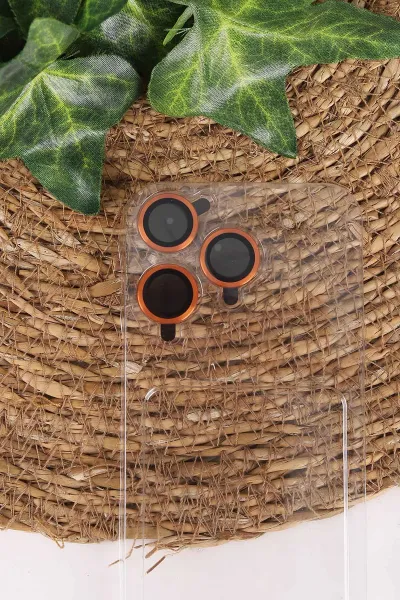 Turuncu TeknoCase İphone 16 Pro Uyumlu Matte Guard Serisi Lens Korumalı Silikon Telefon Kılıfı 472478