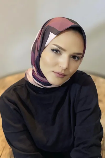 Vişne 90x90 Cm Dijital Baskı Lorenza Desenli Pamuk Eşarp 349498