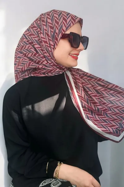 Vişne 90x90 Cm Dijital Baskı Zikzak Desenli Pamuk Eşarp 370991