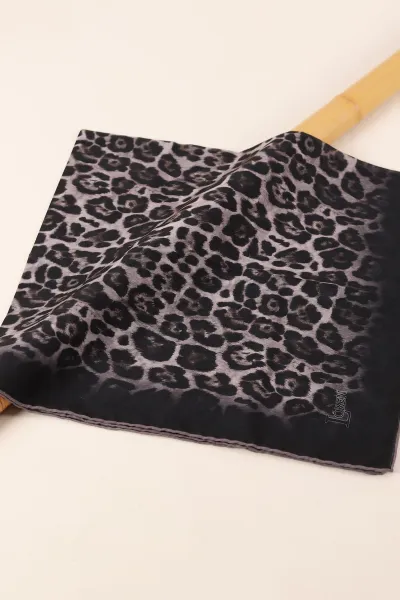 Vizon 90x90 Cm Dijital Baskı Leopar Desenli Pamuk Eşarp 418933