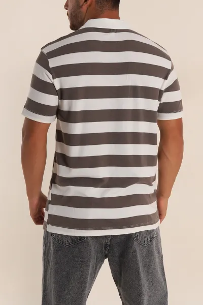 Vizon Beyaz Çizgili Relaxed Fit Polo Yaka Erkek Triko Tişört 279237