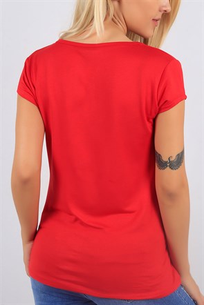 Yaka Detaylı Kırmızı Bayan Tişört 8682B
