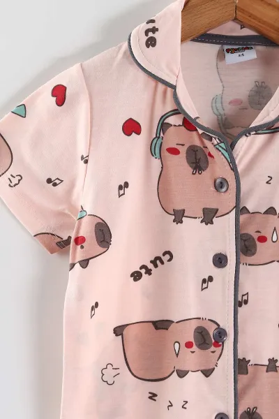 Yavruağzı (4-12 Yaş) Baskılı Kısa Kol Ön Düğmeli Göz Bandı Detaylı Kız Çocuk Pijama Takım 453253