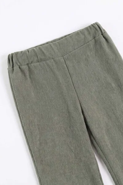 Yeşil (1-5 Yaş) Fitilli Bodyli  Yakası Çiçek Nakışlı Peluş Yelek ve Kadife Pantolonlu Kız Çocuk 3'lü Takım 496541
