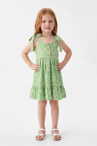 yesil-3-8-yas-omuzdan-baglamali-papatya-desenli-dugmeli-dokuma-kiz-cocuk-elbise-453211