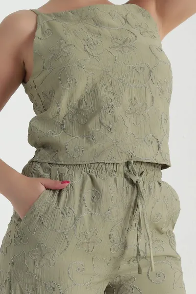Yeşil Bluz Pantolon Çilek Kumaş Nakışlı İkili Takım 474355