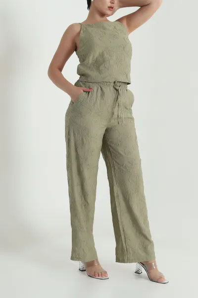 yesil-bluz-pantolon-cilek-kumas-nakisli-ikili-takim-474355
