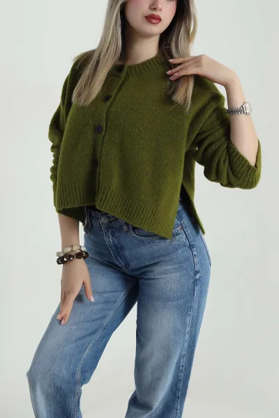 Yeşil Düğmeli Yırtmaçlı Kadın Triko Hırka 487540