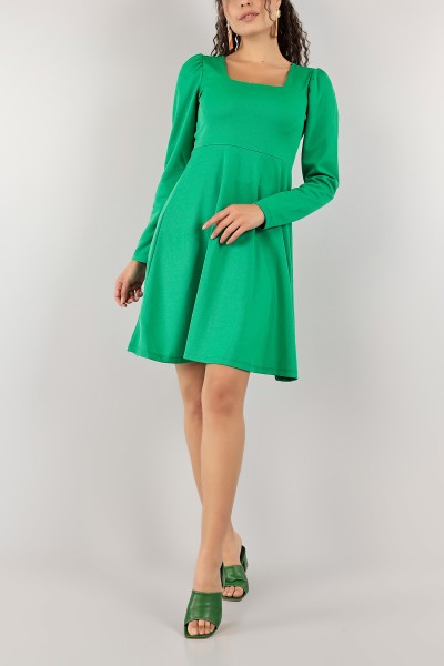 yesil-kare-yaka-likrali-elbise-129371