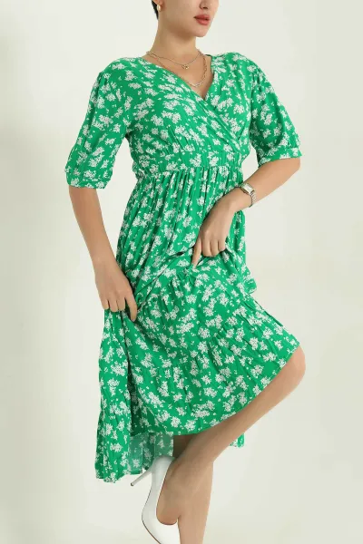 yesil-kruvaze-yaka-desenli-dokuma-kadin-elbise-366694