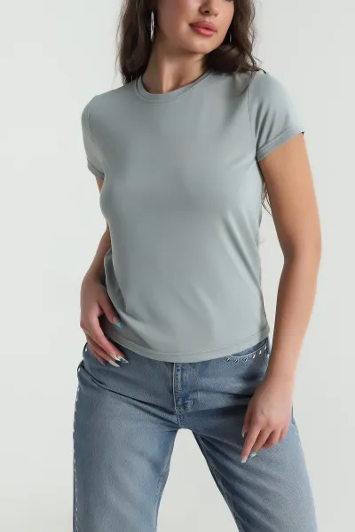 Yeşil Modal Bisiklet Yaka Kadın Tişört 482119