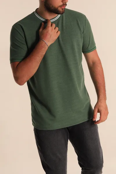 Yeşil Regular Fit Çizgili Yaka Detaylı Erkek Tişört 277154