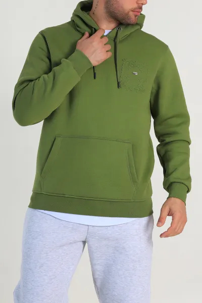 yesil-relaxed-fit-uc-ip-sardonlu-kabartma-detayli-erkek-sweatshirt-311124