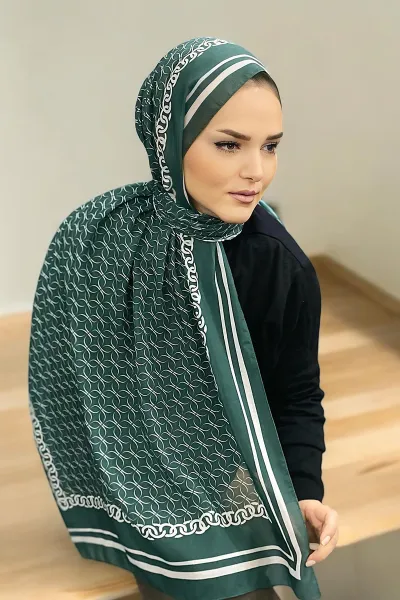 Zümrüt Yeşili 180X70 cm Dijital Baskı Zincir Desenli Pamuk Şal 332911