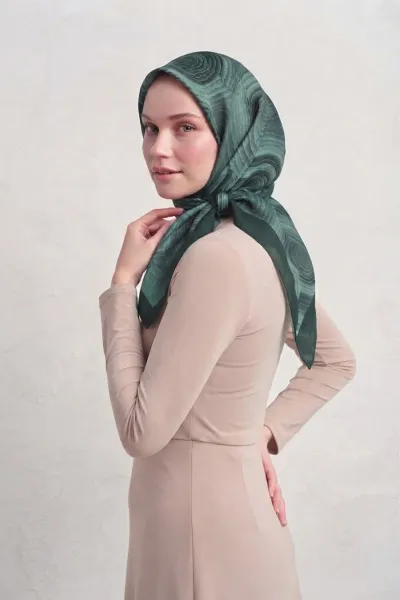 Zümrüt Yeşili 90x90 Cm Dijital Baskılı Rosetta Desen Soft Eşarp 498594