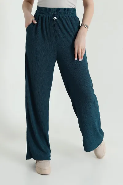 Zümrüt Yeşili Beli Lastikli Kadın Buklet Pantolon 442193