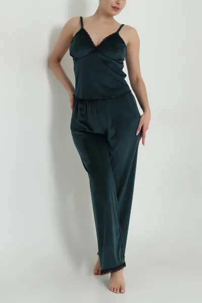 Zümrüt Yeşili Dantelli Kadife Kadın Pijama Takımı 487757