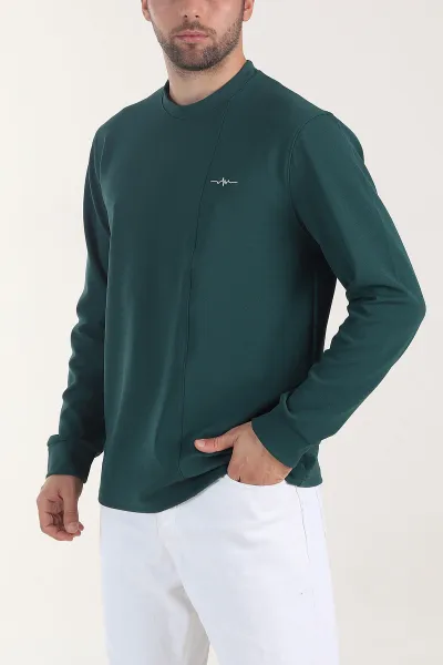 zumrut-yesili-nakis-detayli-bisiklet-yaka-erkek-sweatshirt-408005