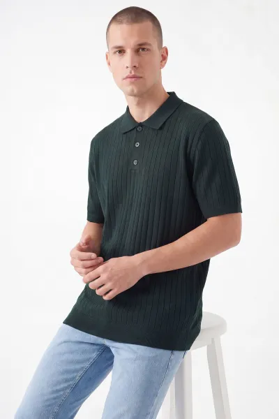 zumrut-yesili-polo-yaka-dugmeli-erkek-triko-tisort-459228