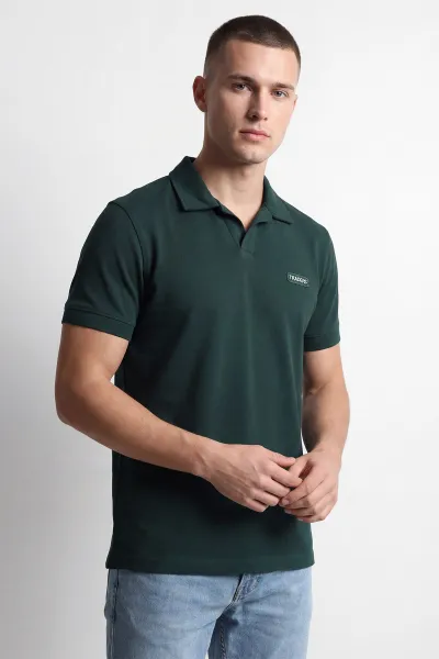 Zümrüt Yeşili Polo Yaka Yazı Detay Erkek Tişört 435537